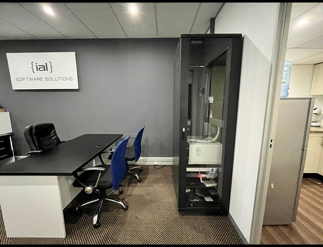 269M² OFFICE FOR SALE IN BALLITO DISTRICT
